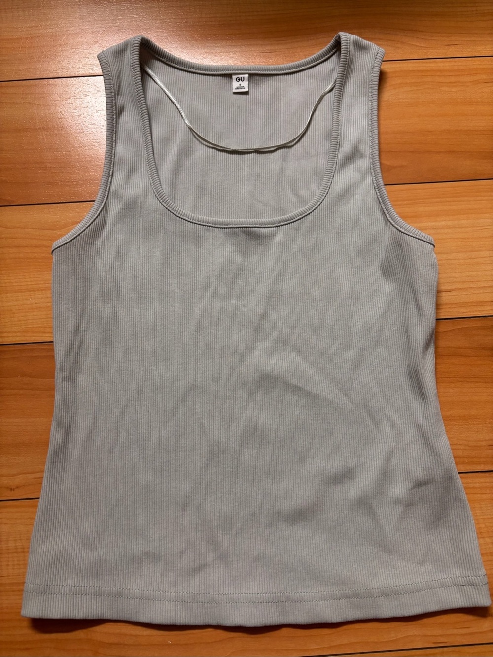GU Ribbed Scoop Neck Tank Top in Light Gray